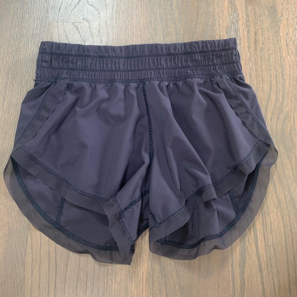 Lululemon 4 inch Anew shorts with mesh trim